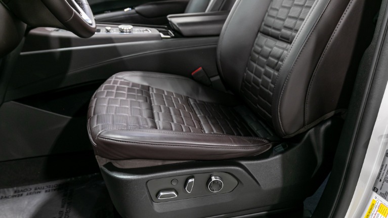 Used 2022 Cadillac Escalade ESV Sport Platinum 4wd | Pompano Beach, FL