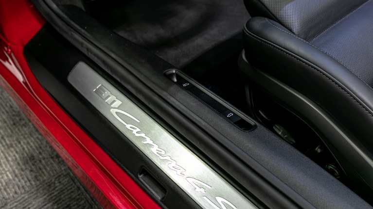 Used 2020 Porsche 911 Carrera 4S Cabriolet (PENDING) | Pompano Beach, FL