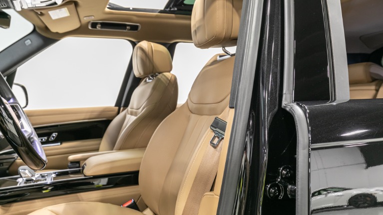 Used 2023 Land Rover Range Rover P530 SE SWB V8 | Pompano Beach, FL