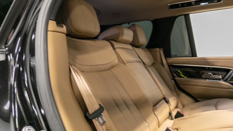 Used 2023 Land Rover Range Rover P530 SE SWB V8 | Pompano Beach, FL