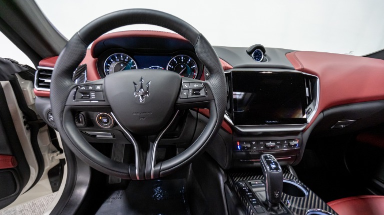 Used 2022 Maserati Ghibli Modena | Pompano Beach, FL