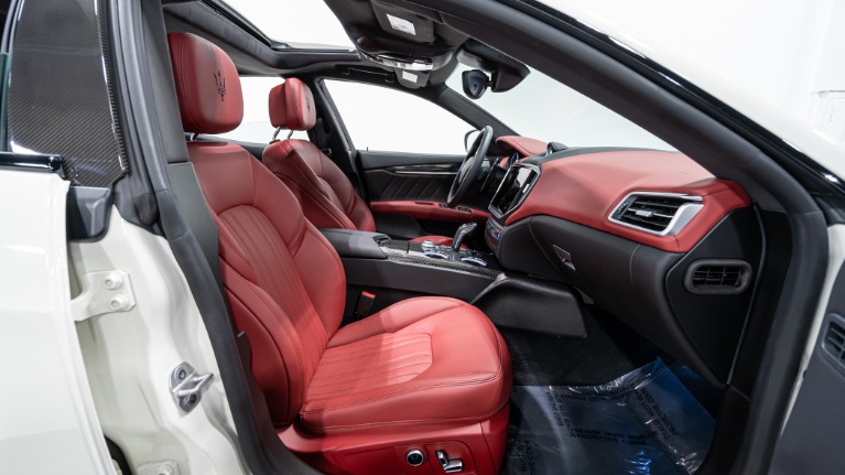 Used 2022 Maserati Ghibli Modena | Pompano Beach, FL