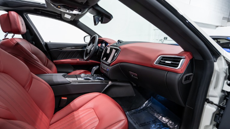 Used 2022 Maserati Ghibli Modena | Pompano Beach, FL