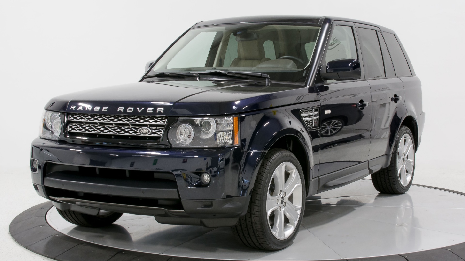 Range re. Ленд Ровер Рендж Ровер 2012. Range Rover Sport HSE 2012. Рендж Ровер спорт HSE 2012. Ленд Ровер Рендж Ровер 2012 черный.