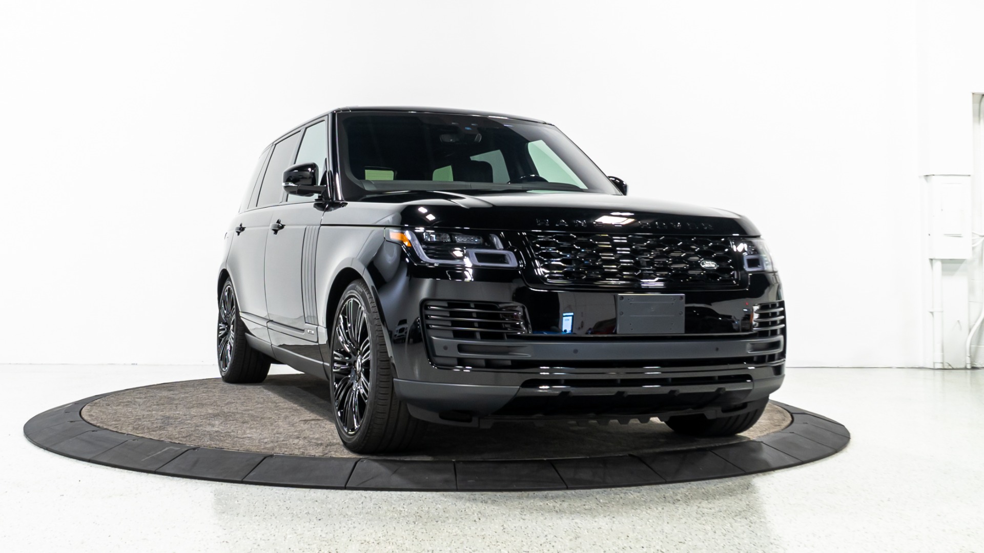 Used 2019 Land Rover Range Rover v8 Supercharged LWB For Sale (Sold)