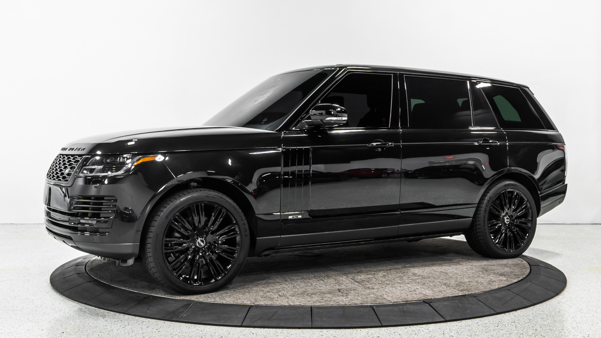 Full Fender and Mirror Kit | LAND ROVER RANGE ROVER WESTMINSTER EDITION LWB 2021