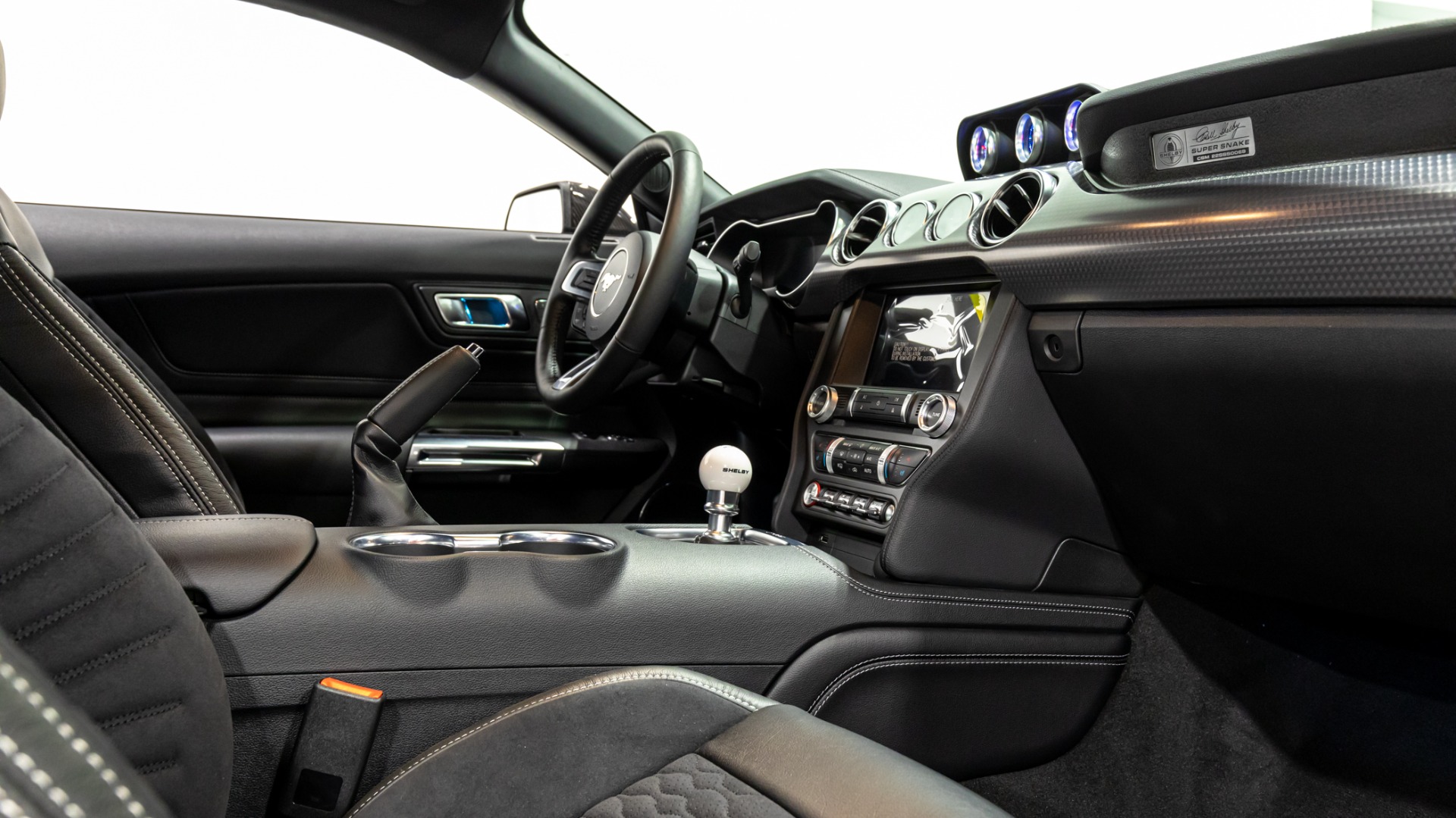 Shelby Cobra Mustang 2022 Interior