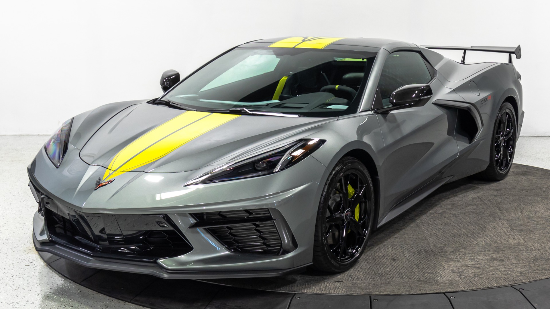 Used-2022-Chevrolet-Corvette-