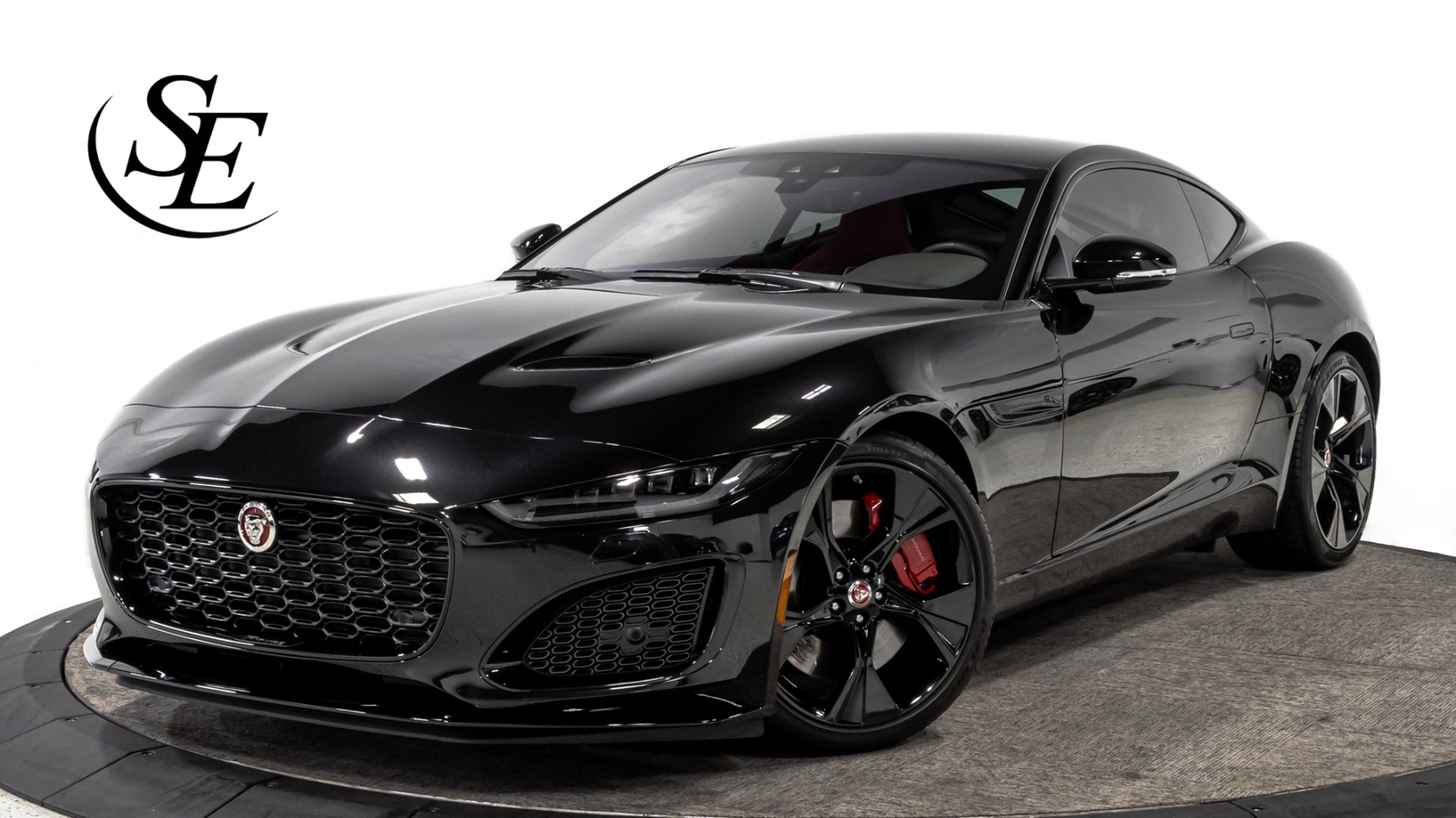 Ягуар F TYPE 2023