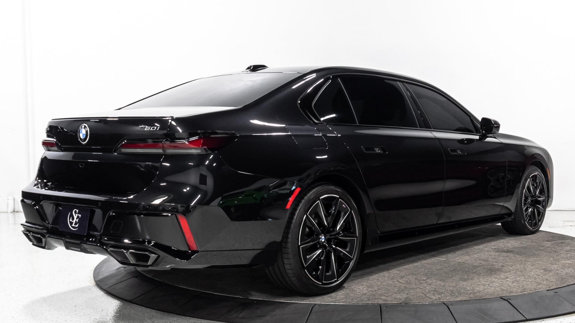 Trunk Ledge Kit | BMW 7 SERIES M SPORT 2021