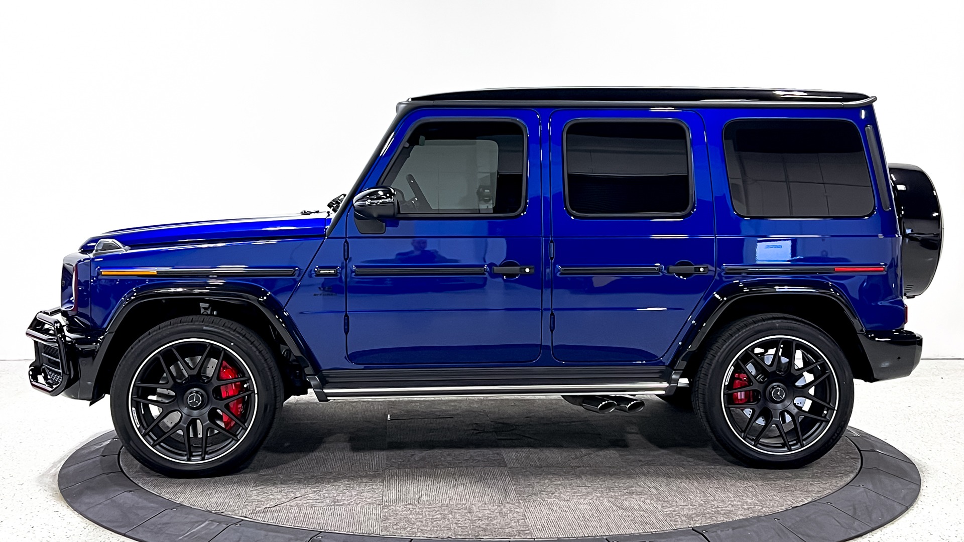 Used-2023-Mercedes-Benz-G-