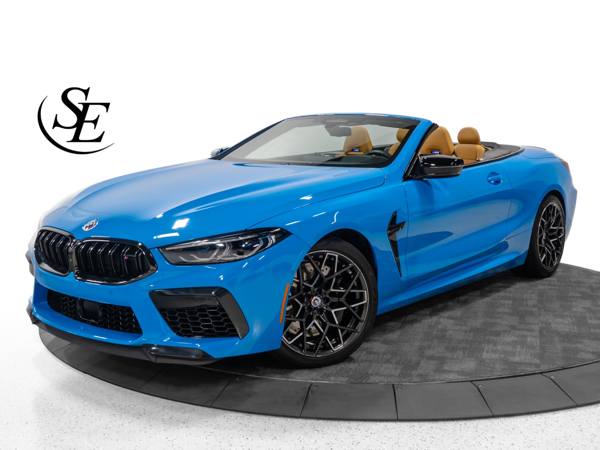 2023 BMW M8 Competition's photo