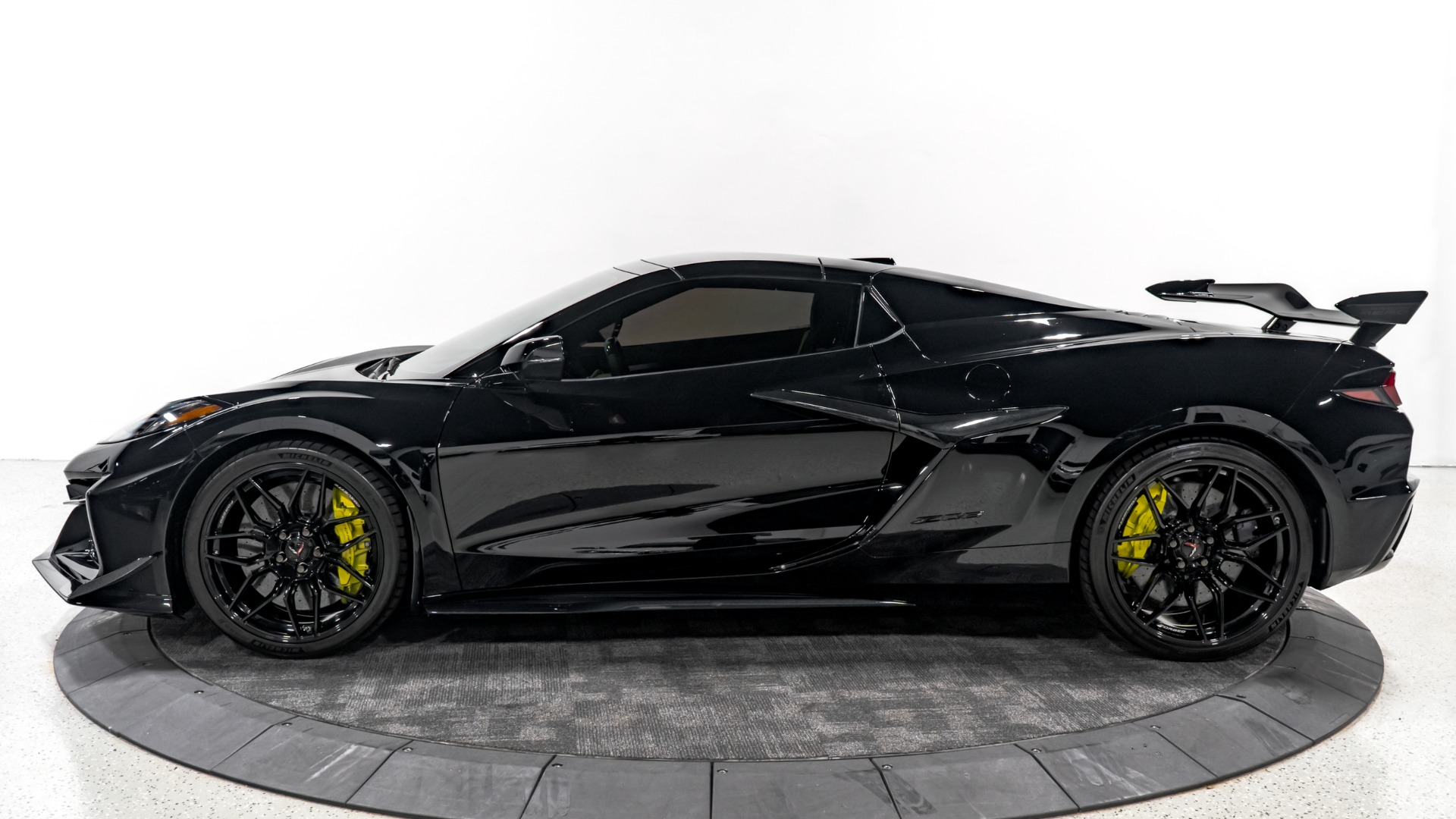 PHOTOCOPIEU VALENTINE BLACK 黒　ジレ22aw New 2026 Chevrolet Corvette Z06 2D Convertible in #S260594 | West