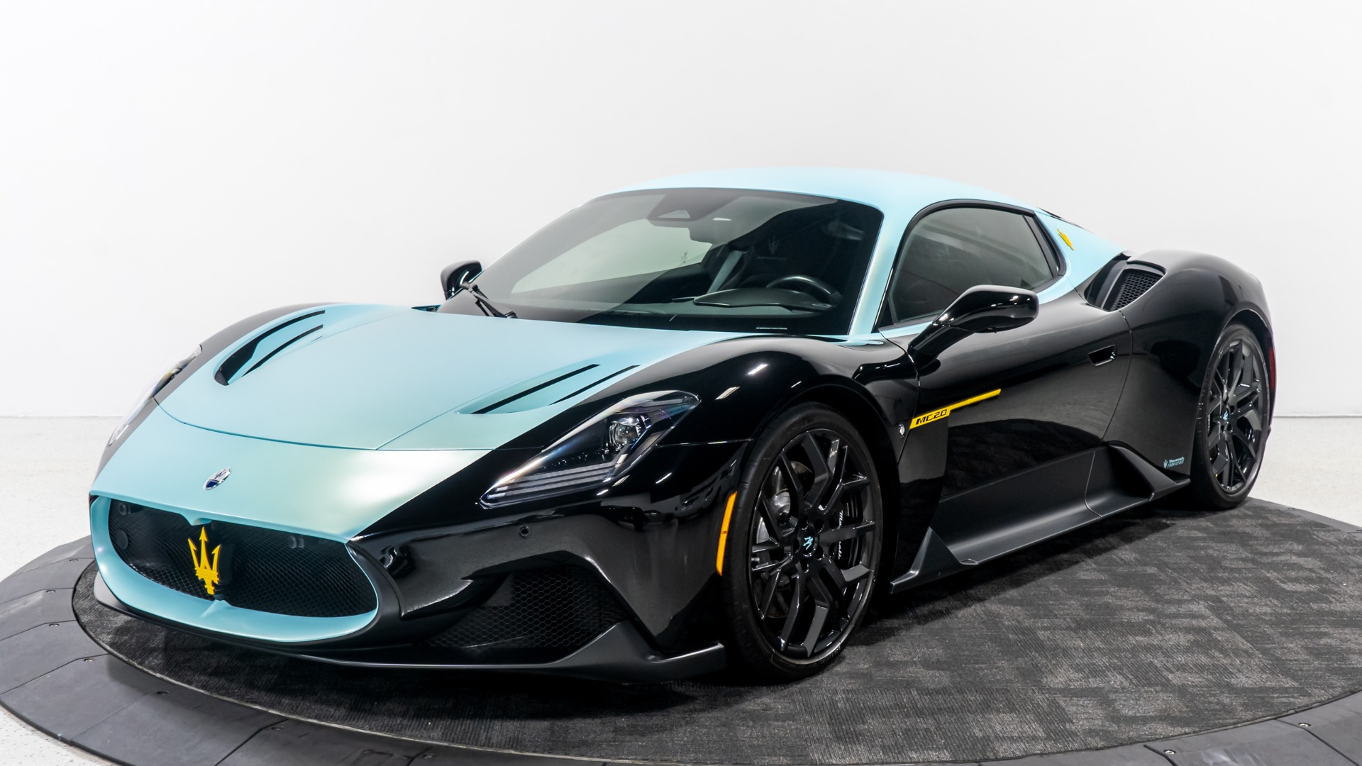 Waganseページ Deuxieme LIBERADD graphene Used 2025 Maserati MC20 Leggenda 1 OF 20 WORLDWIDE! For Sale (Sold