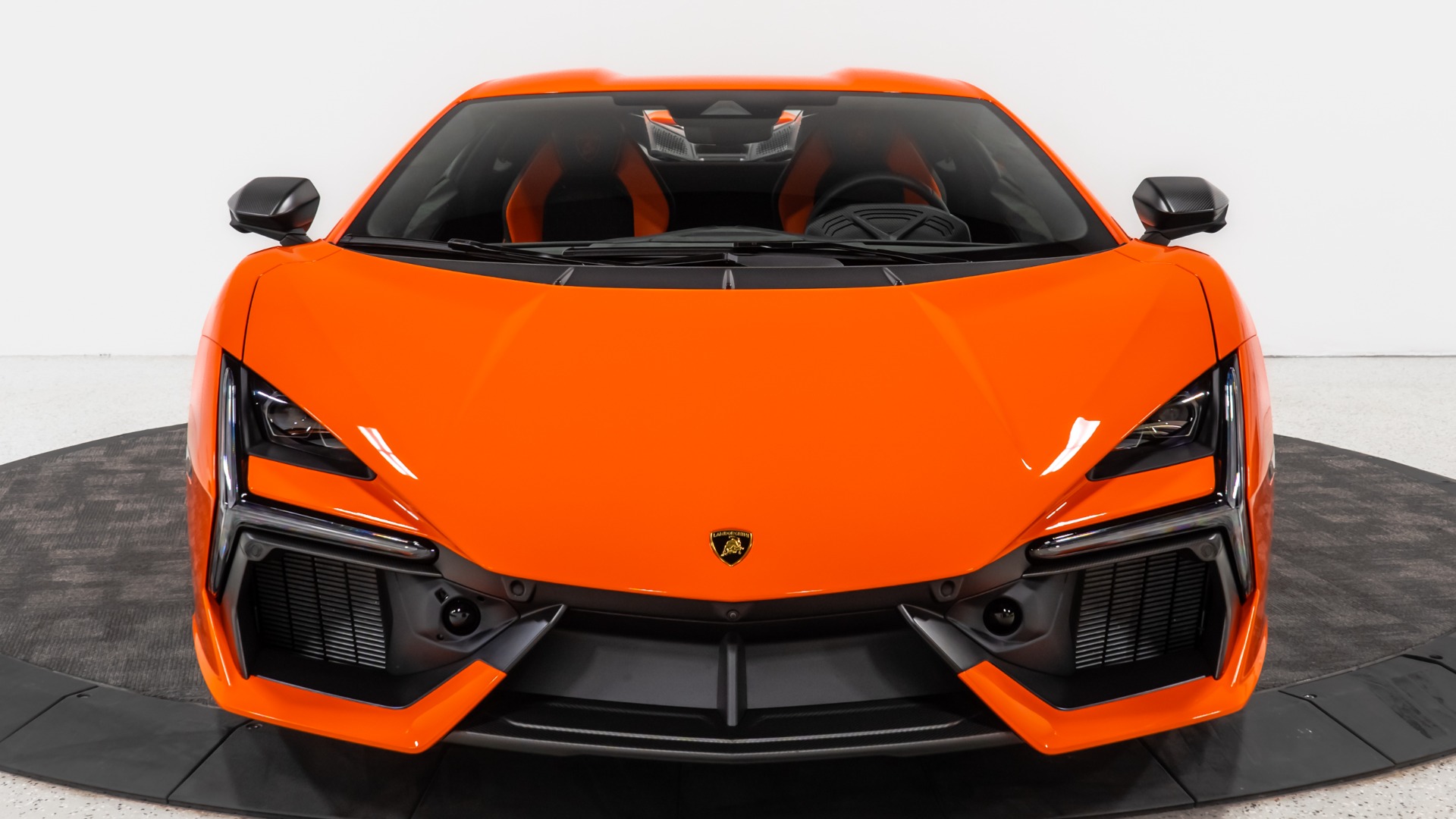2025 Lamborghini Revuelto Base - Photo 13