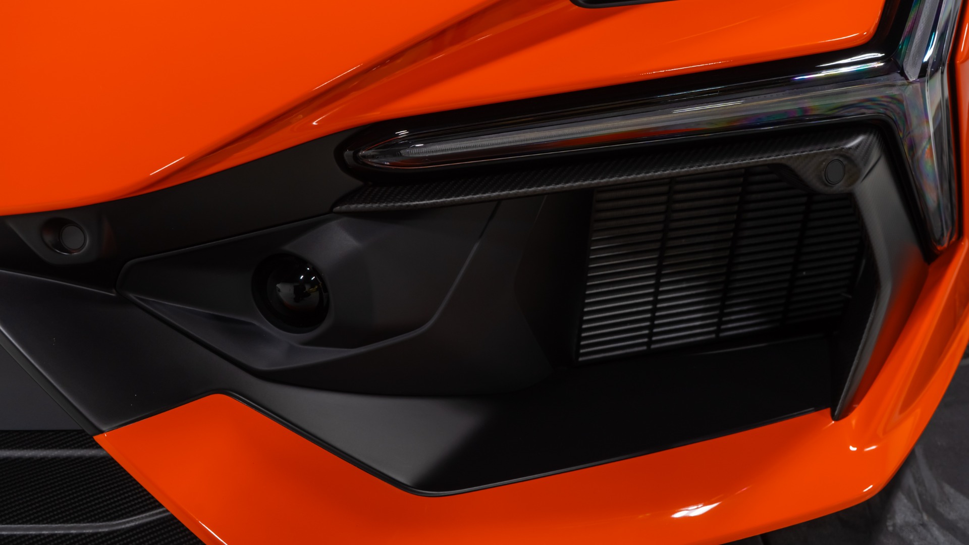 2025 Lamborghini Revuelto Base - Photo 21