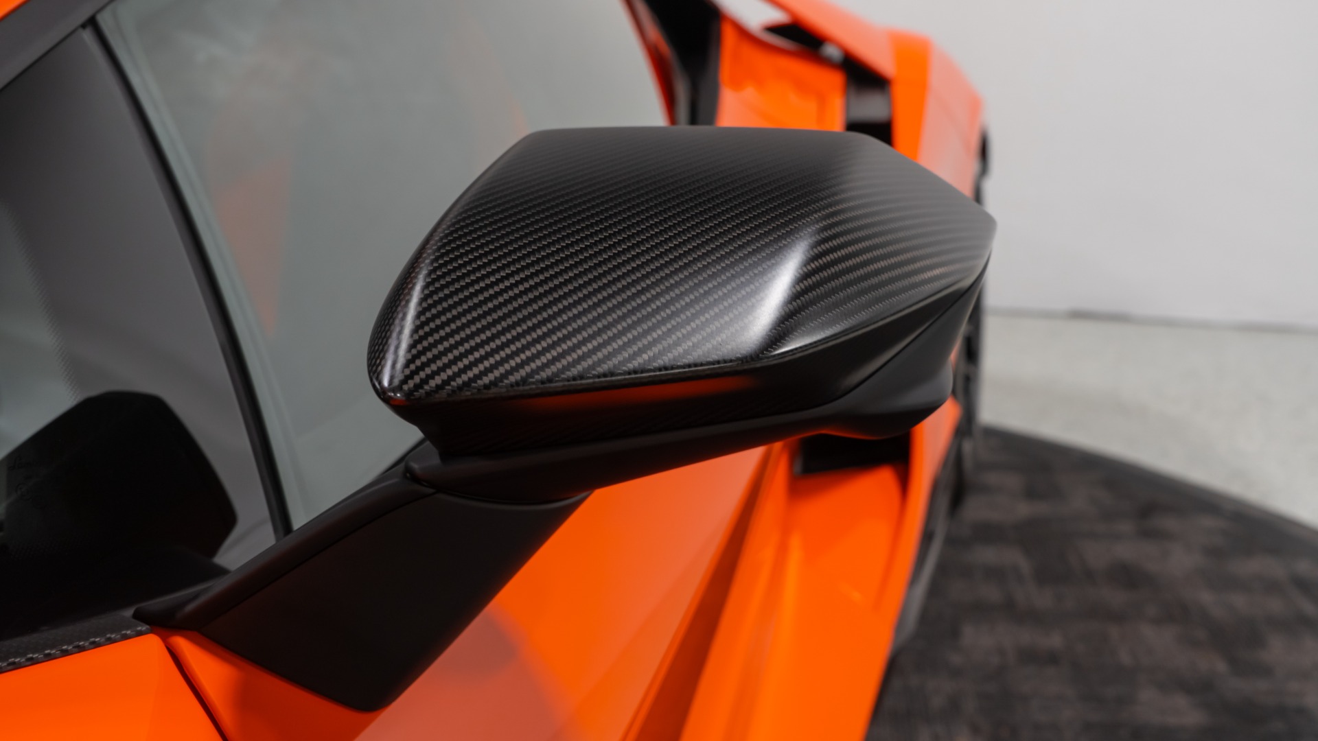 2025 Lamborghini Revuelto Base - Photo 22