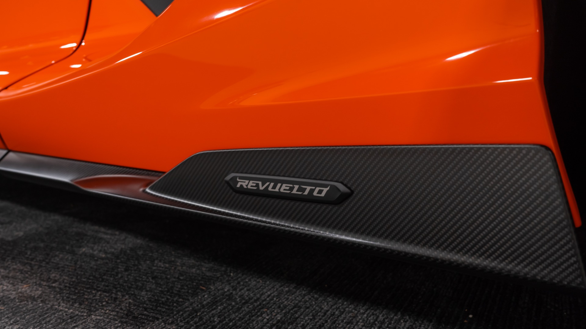 2025 Lamborghini Revuelto Base - Photo 26