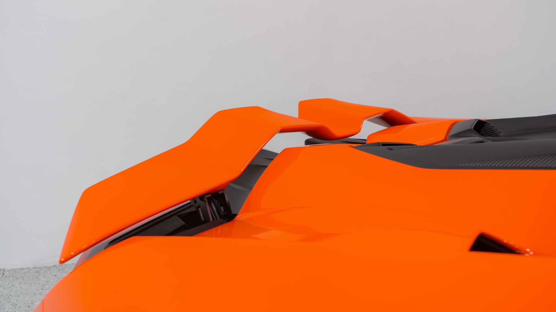 2025 Lamborghini Revuelto Base - Photo 27