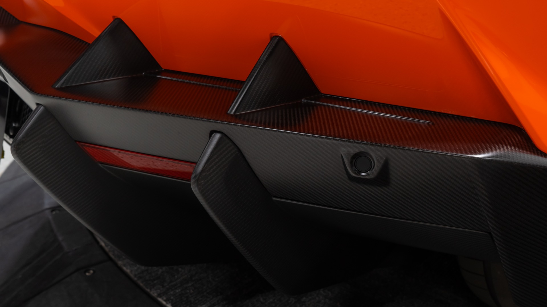 2025 Lamborghini Revuelto Base - Photo 33