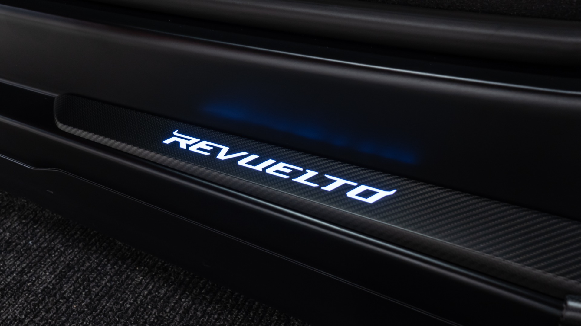 2025 Lamborghini Revuelto Base - Photo 48
