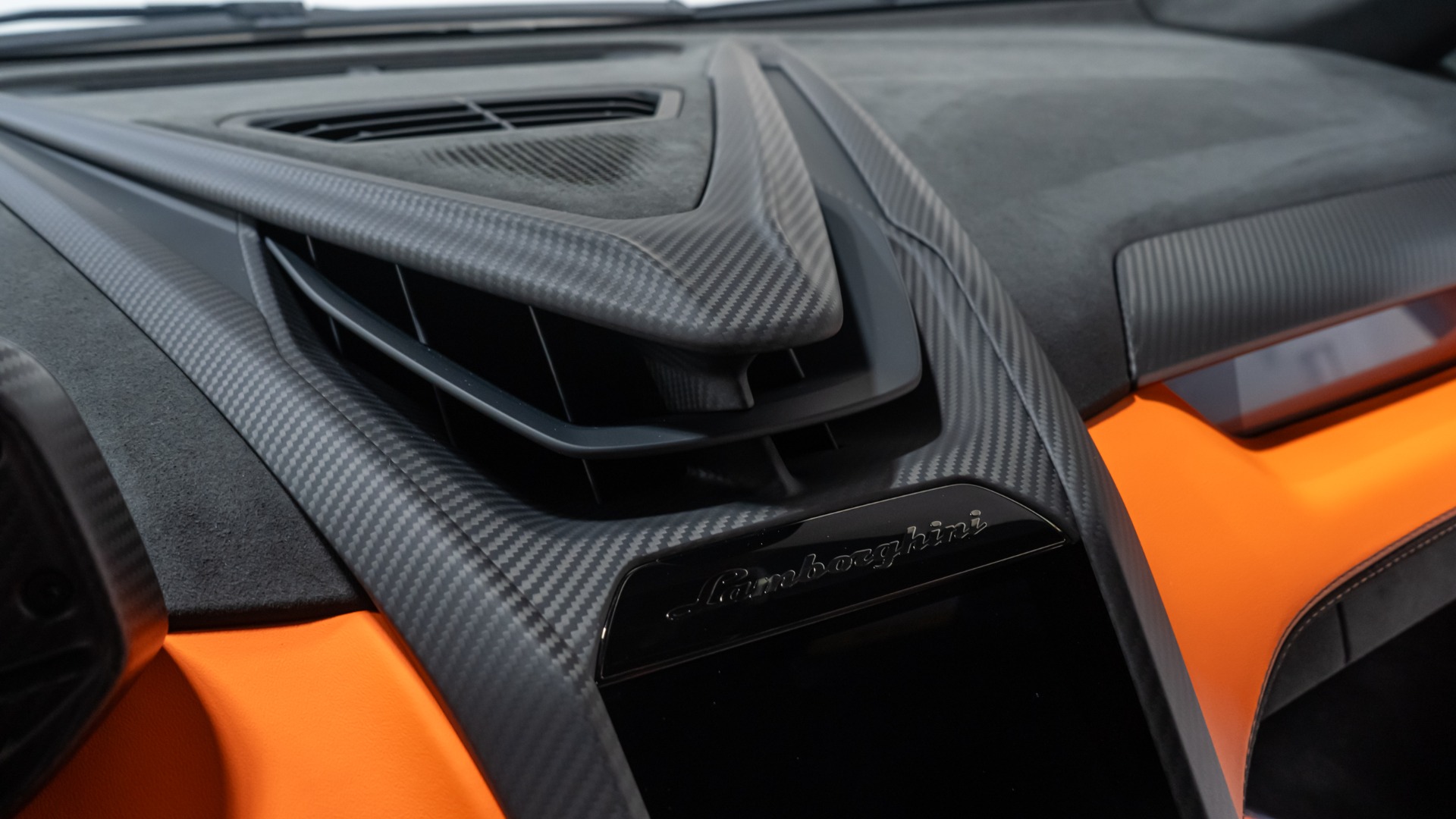 2025 Lamborghini Revuelto Base - Photo 56