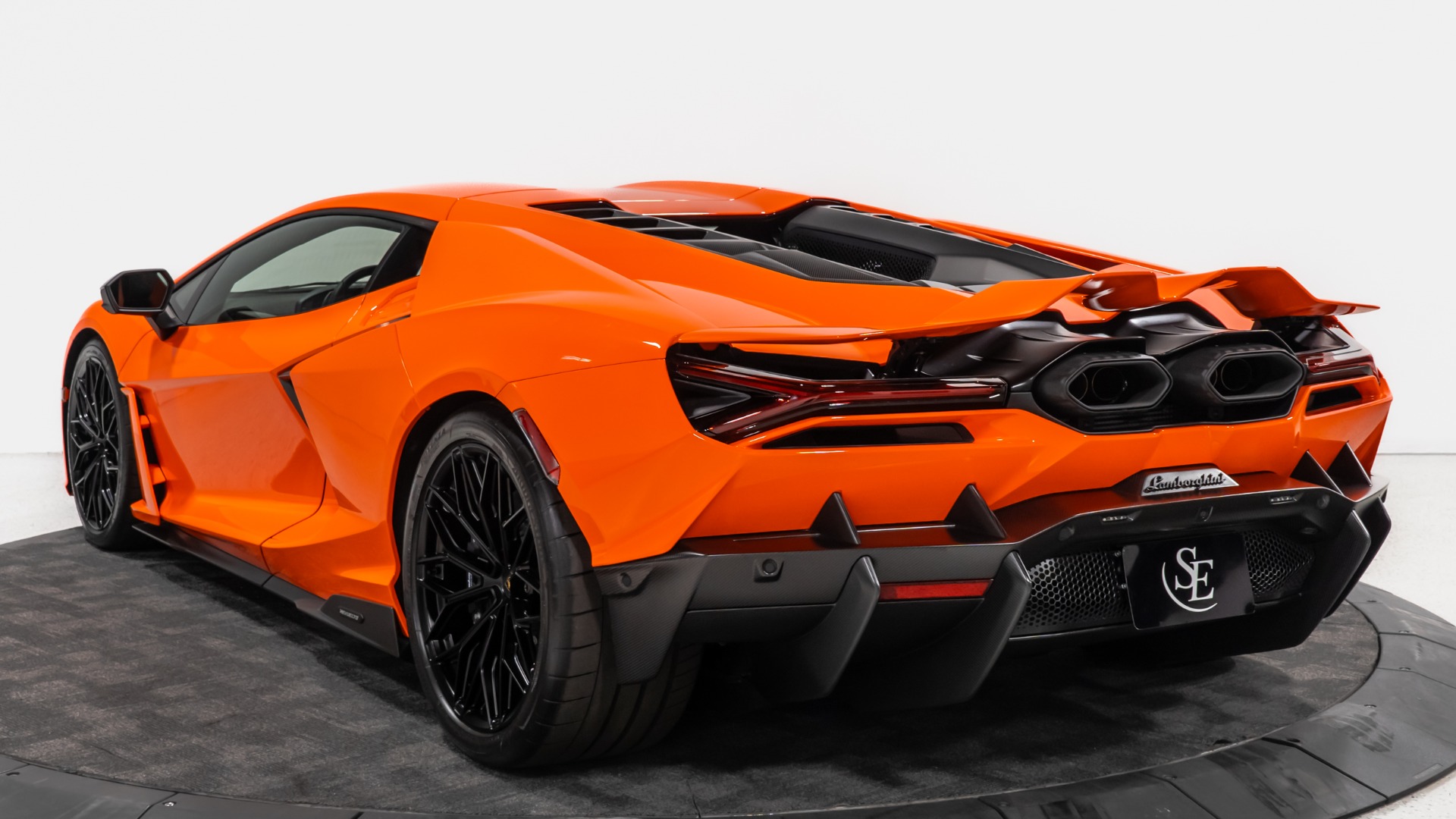 2025 Lamborghini Revuelto Base - Photo 6