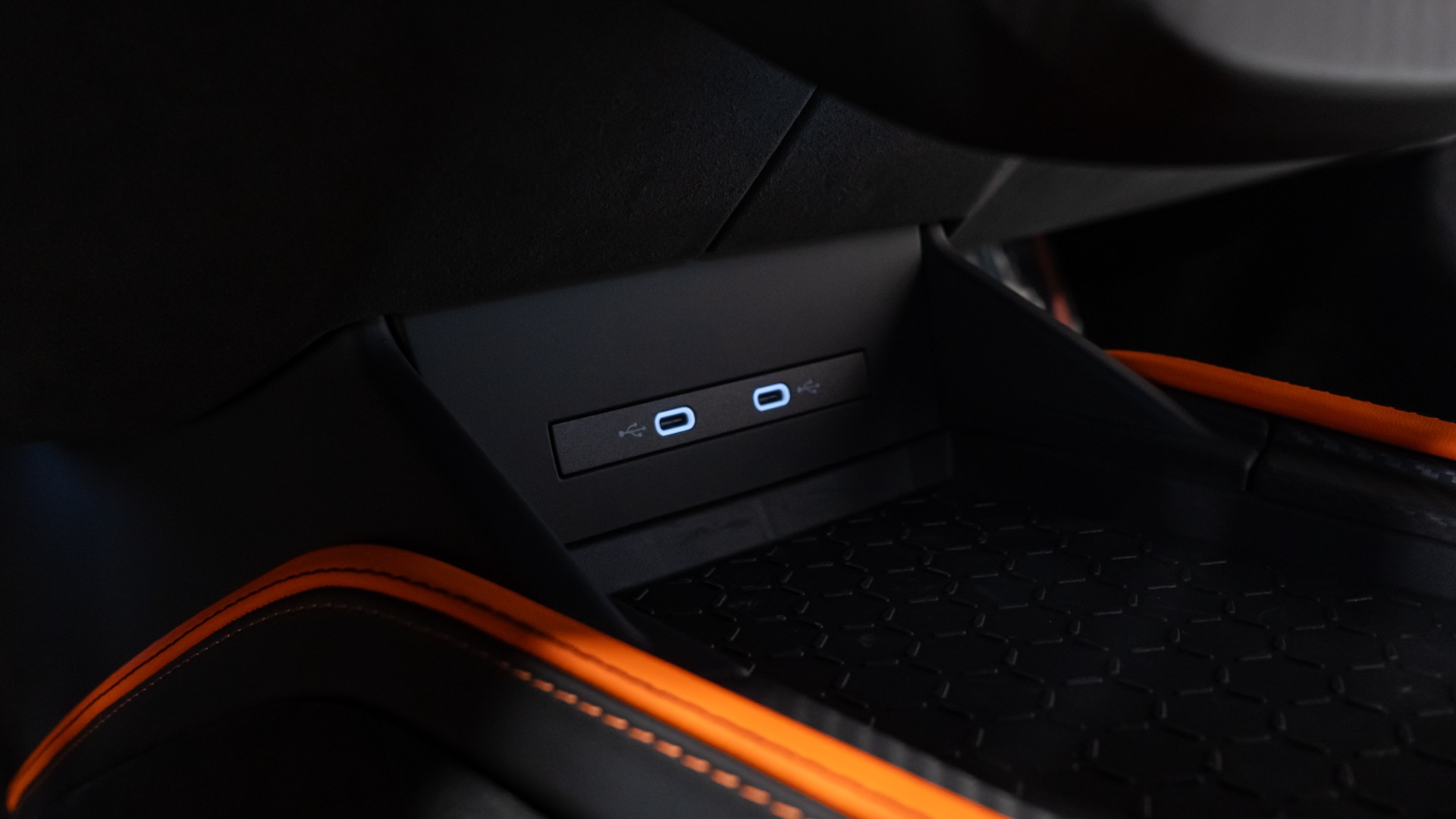 2025 Lamborghini Revuelto Base - Photo 64