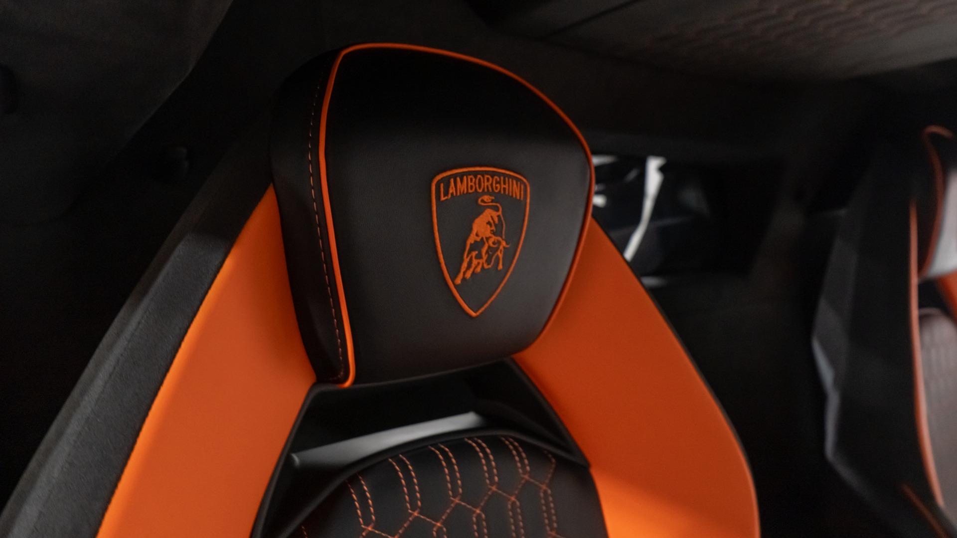 2025 Lamborghini Revuelto Base - Photo 70