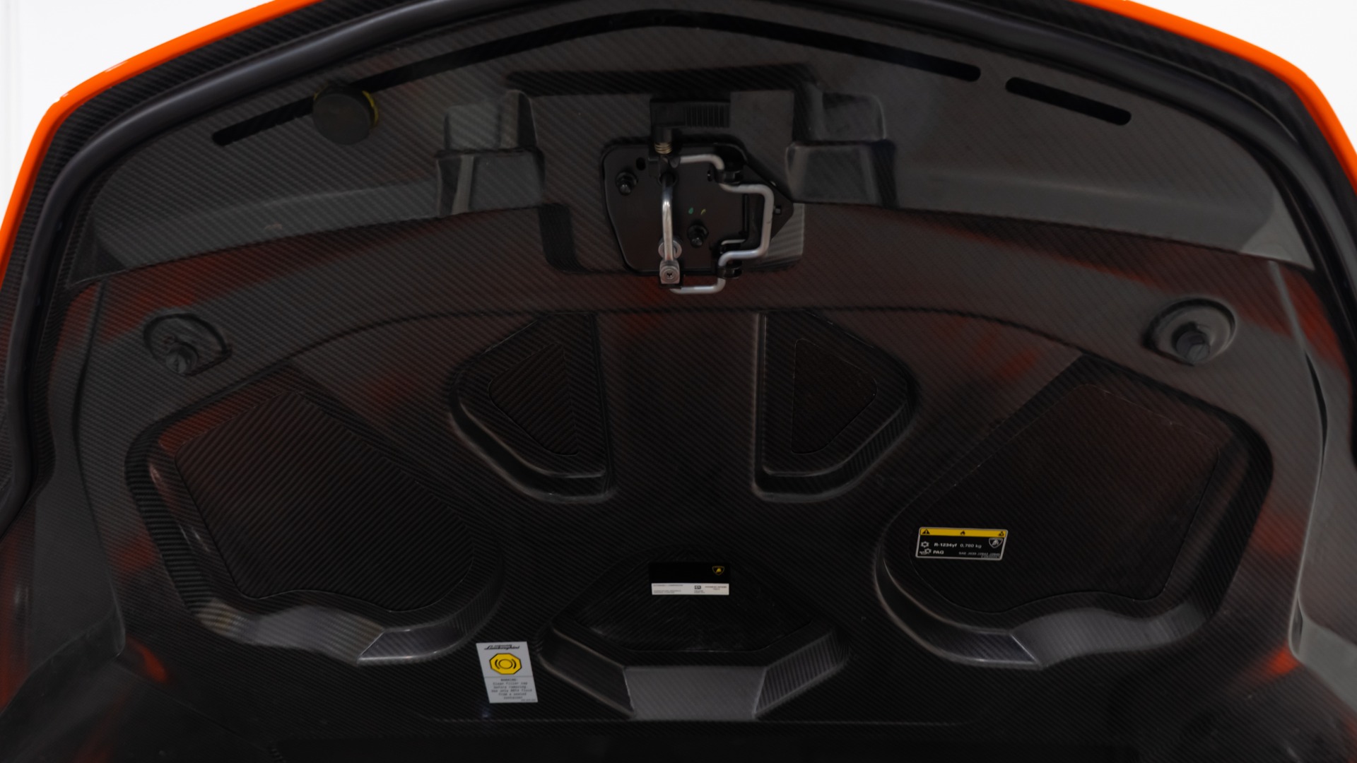 2025 Lamborghini Revuelto Base - Photo 78
