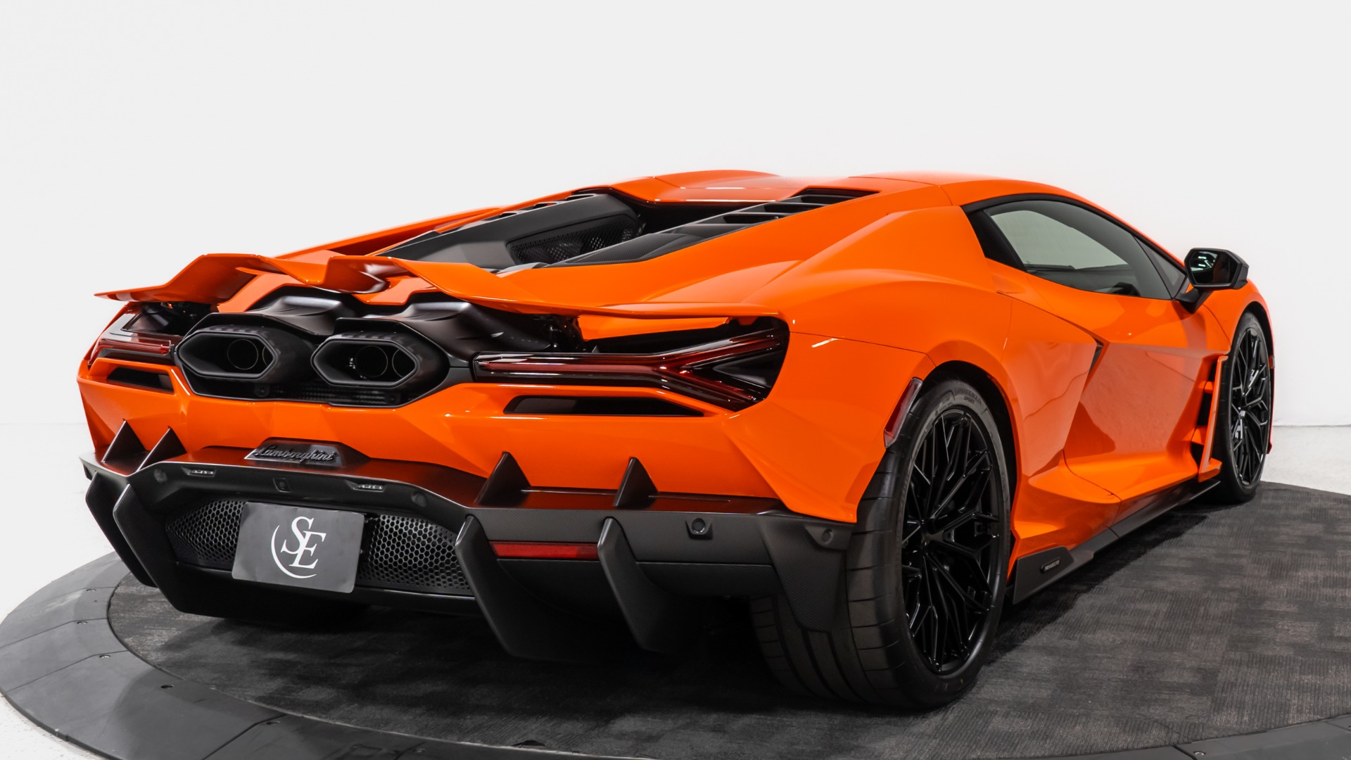 2025 Lamborghini Revuelto Base - Photo 8