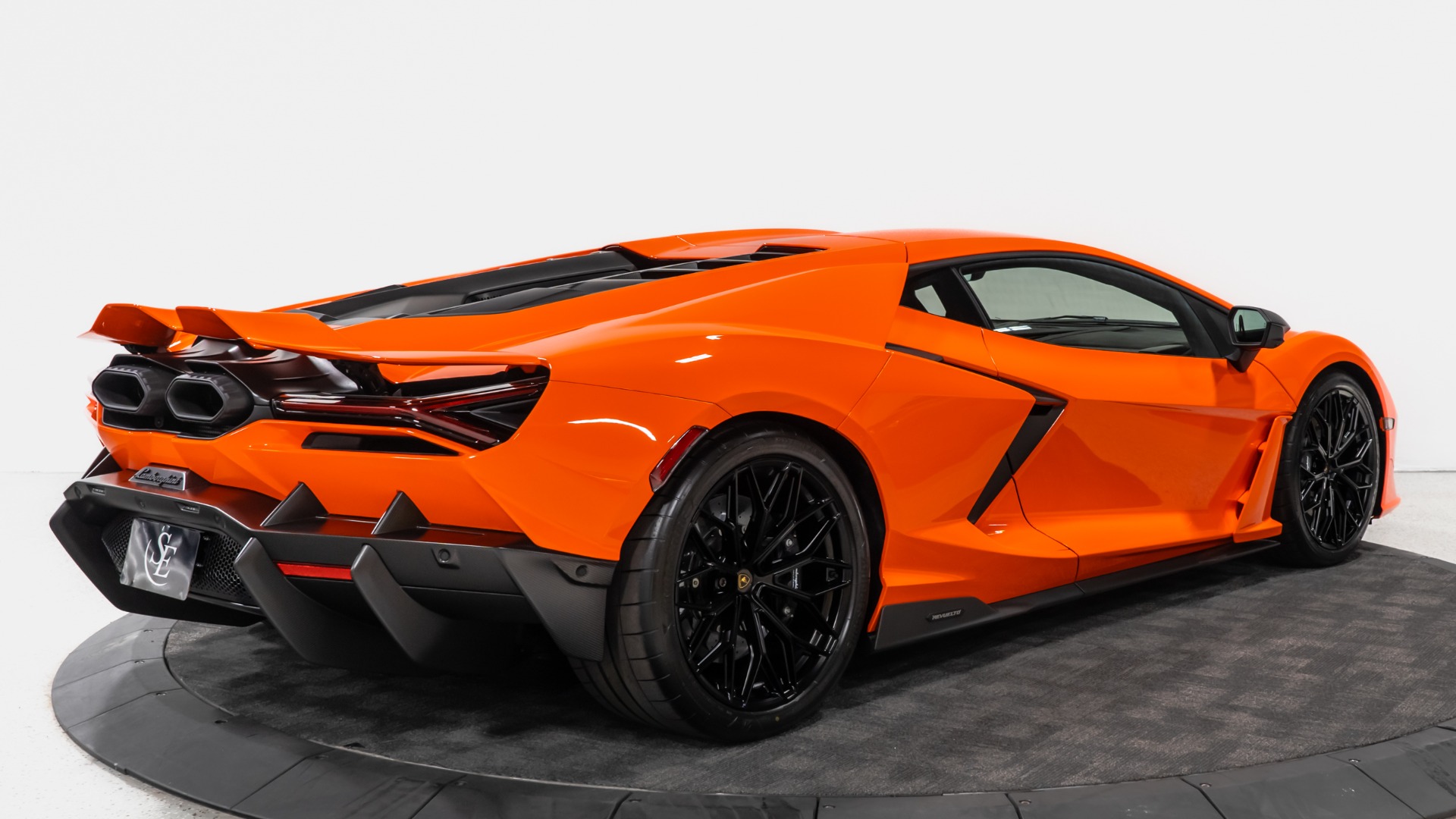 2025 Lamborghini Revuelto Base - Photo 9