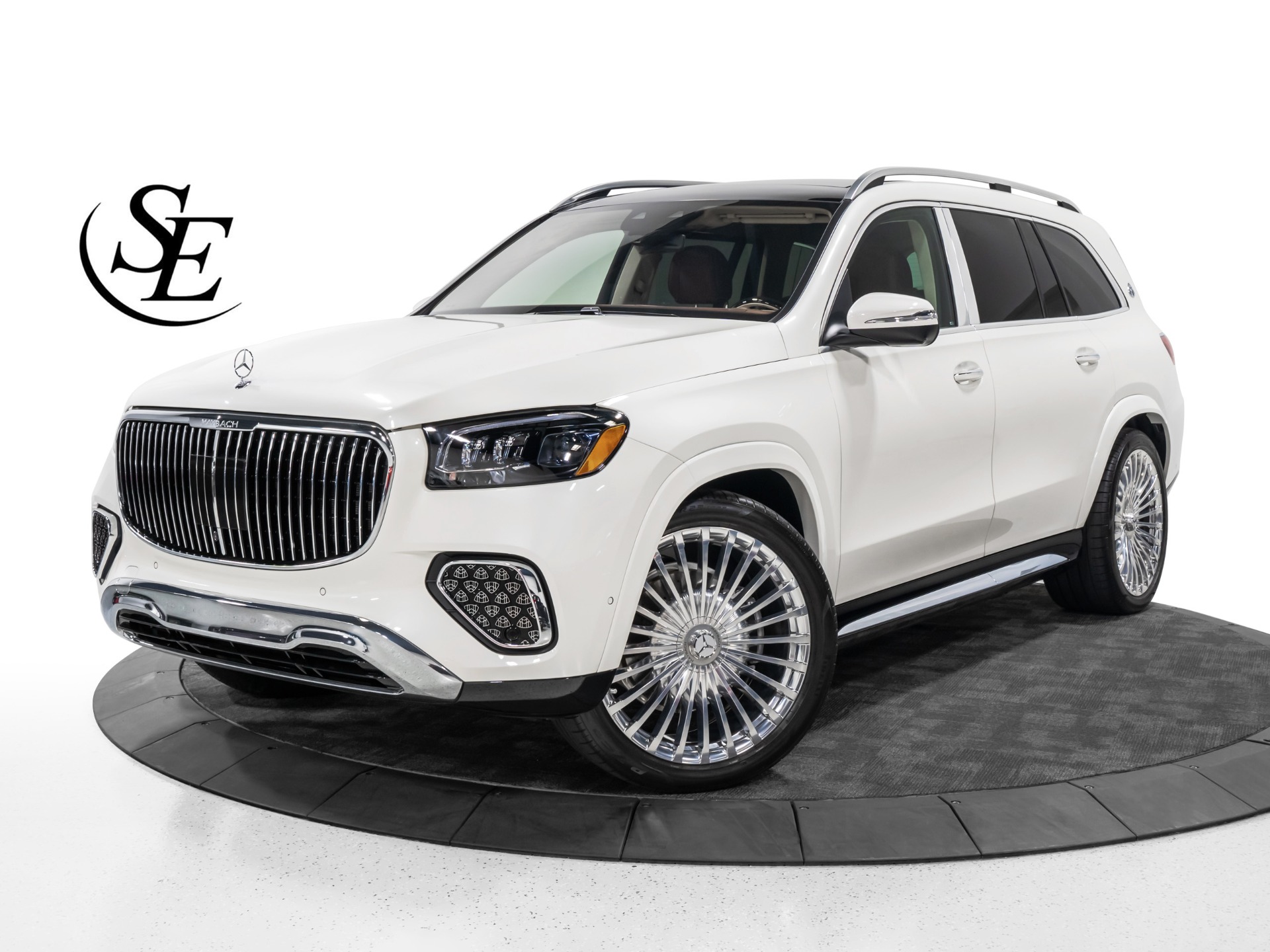 2024 Mercedes-Benz GLS Maybach GLS 600's photo