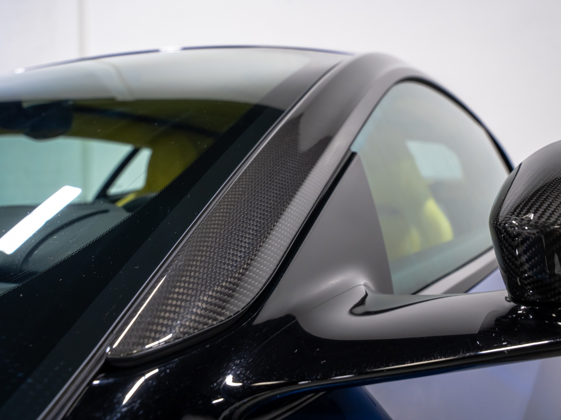 2023 Aston Martin DBS Base - Photo 21
