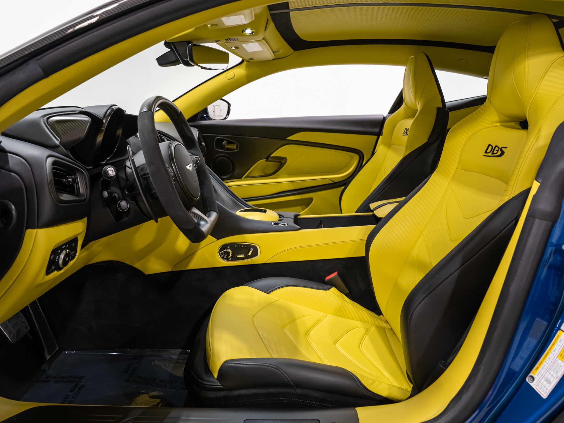 2023 Aston Martin DBS Base - Photo 45