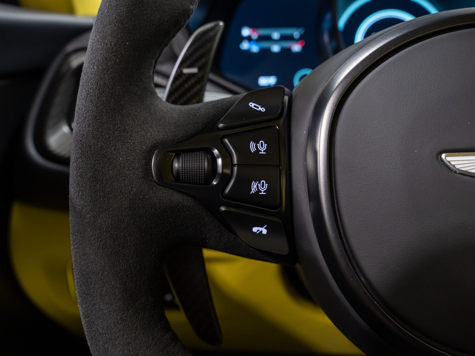 2023 Aston Martin DBS Base - Photo 56