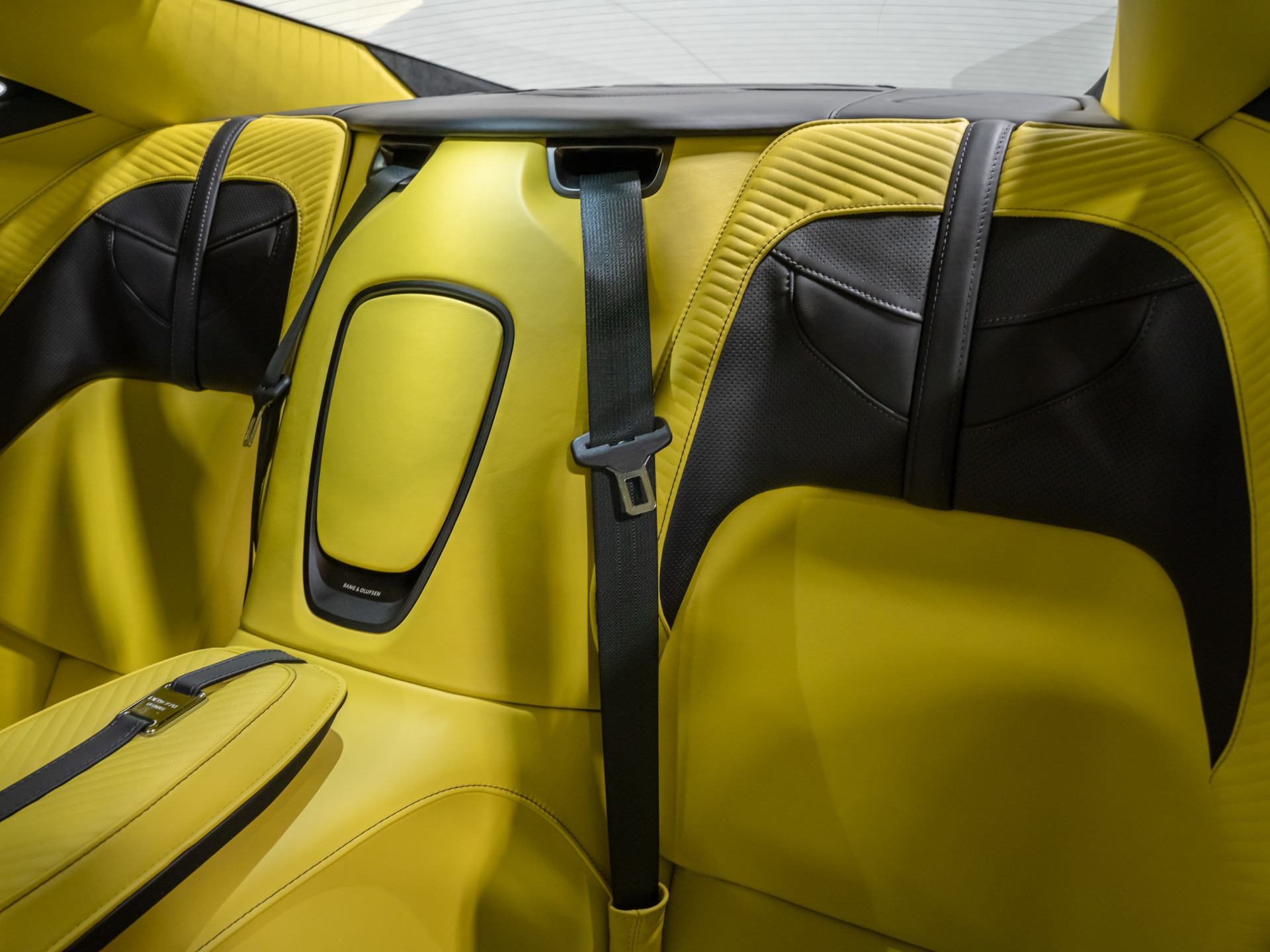 2023 Aston Martin DBS Base - Photo 73