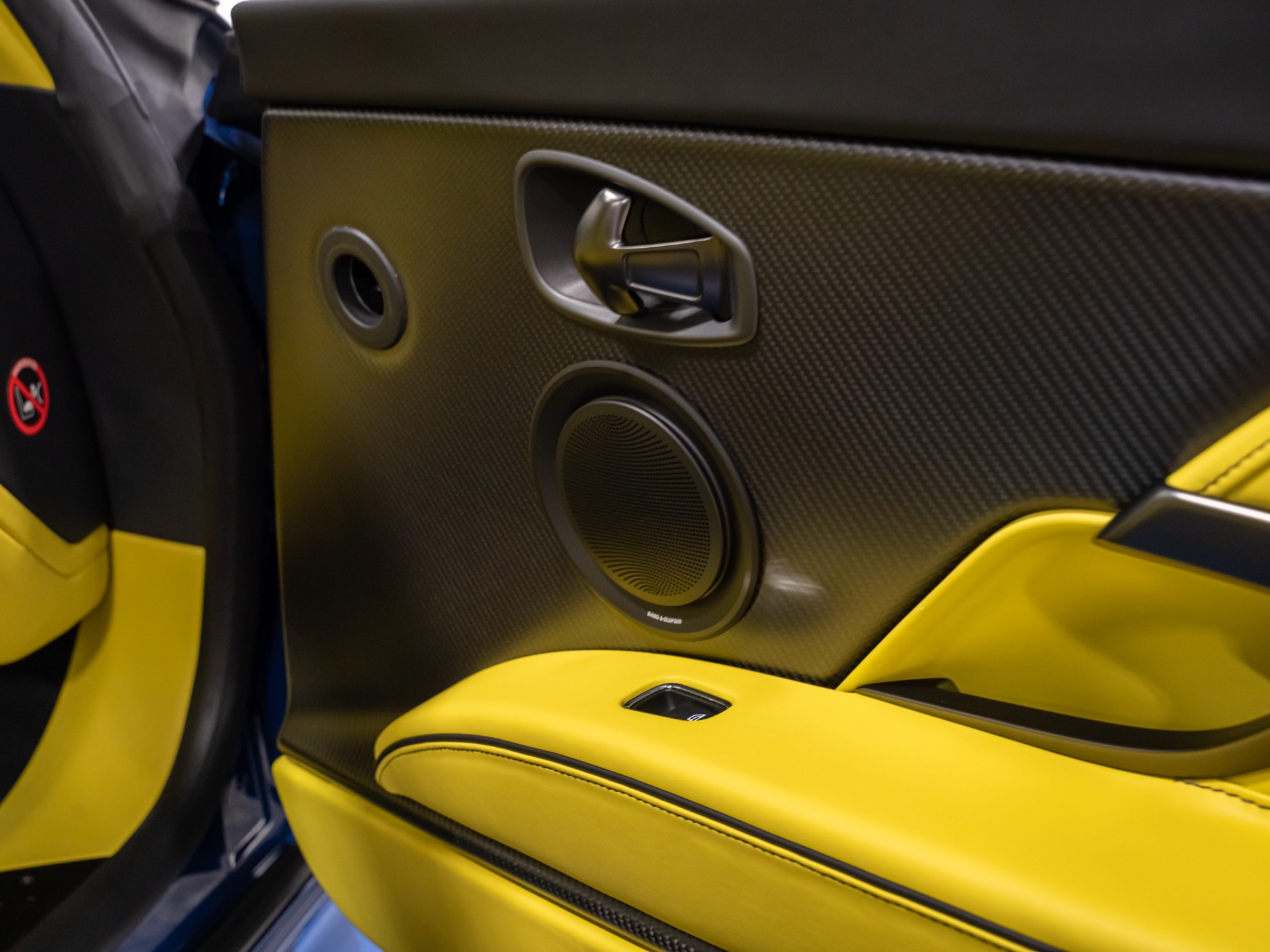2023 Aston Martin DBS Base - Photo 76
