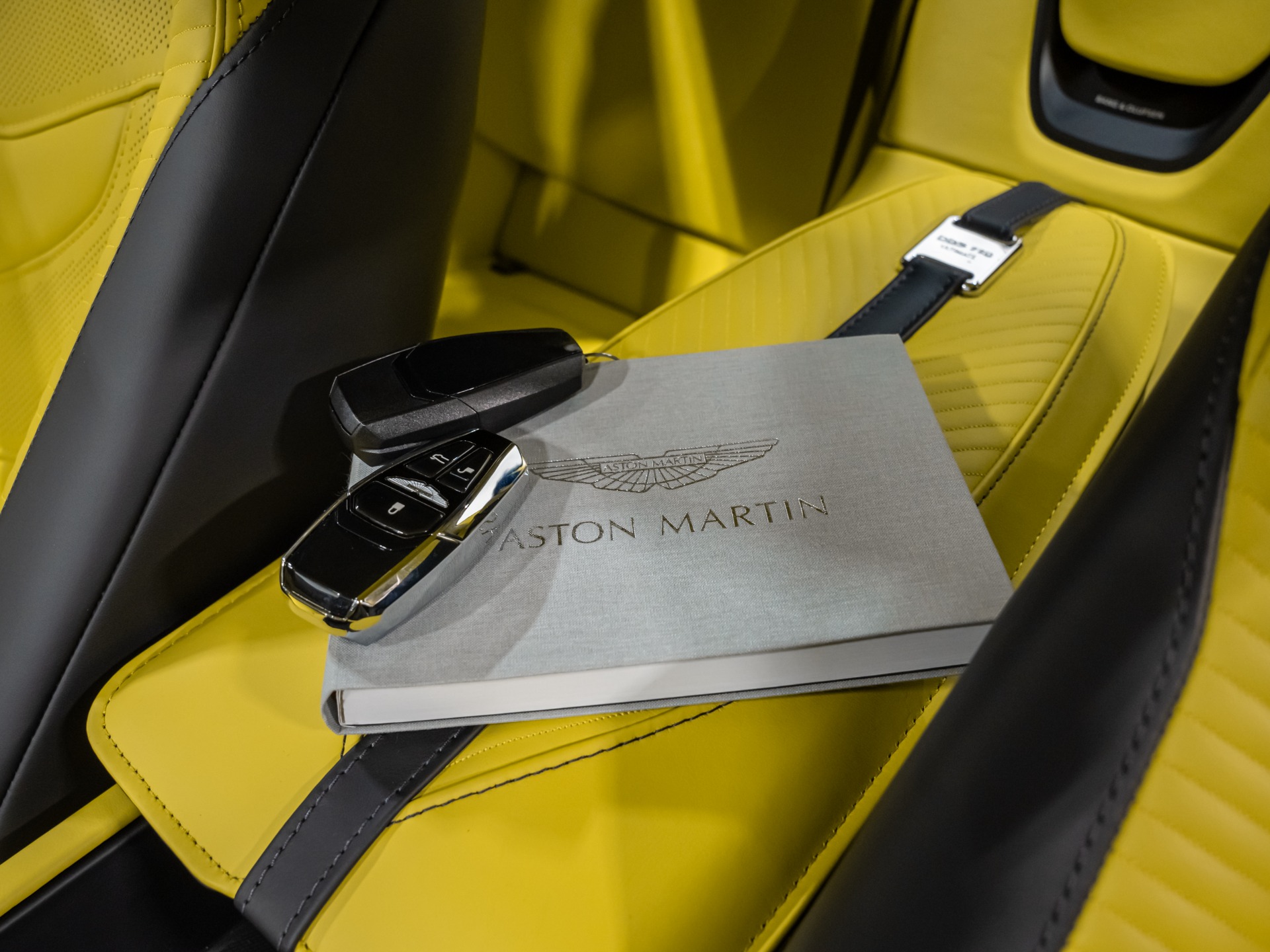2023 Aston Martin DBS Base - Photo 98