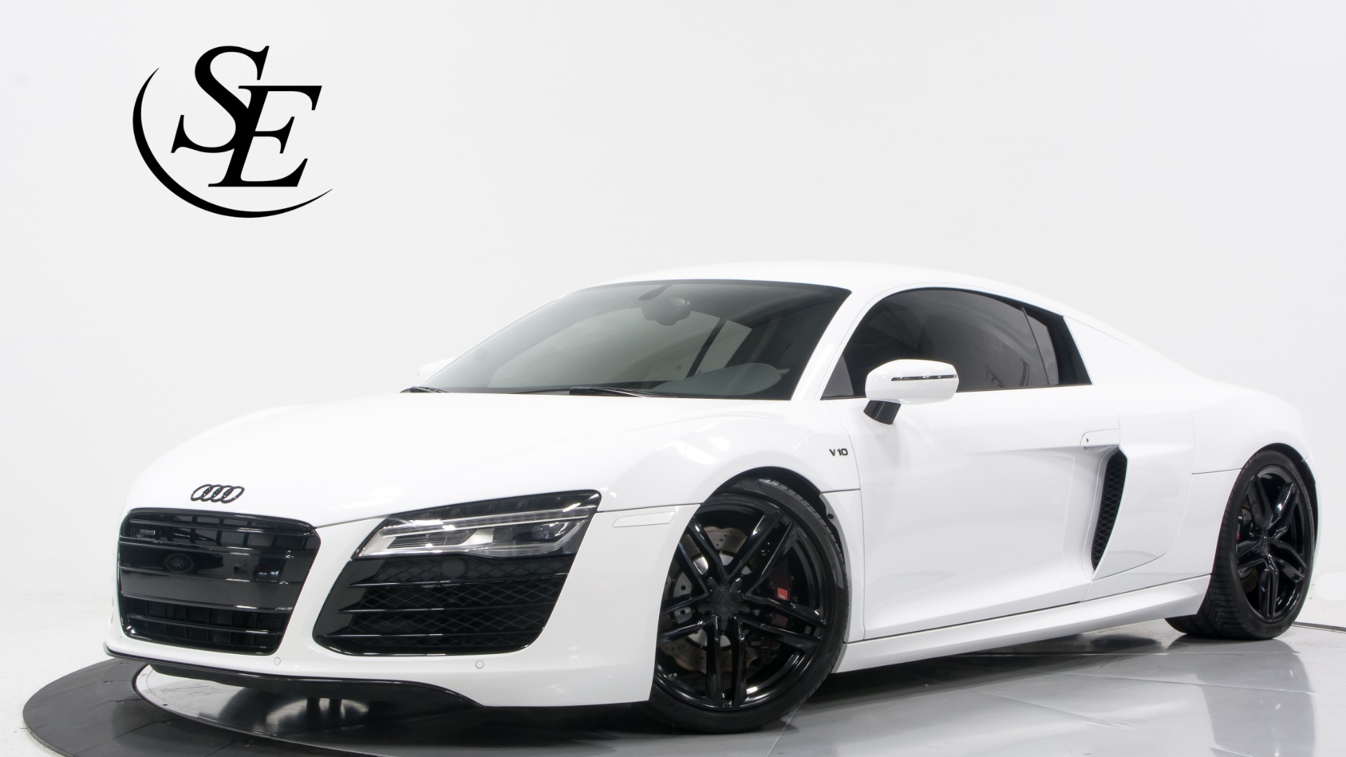 Audi R8 White Black Rims
